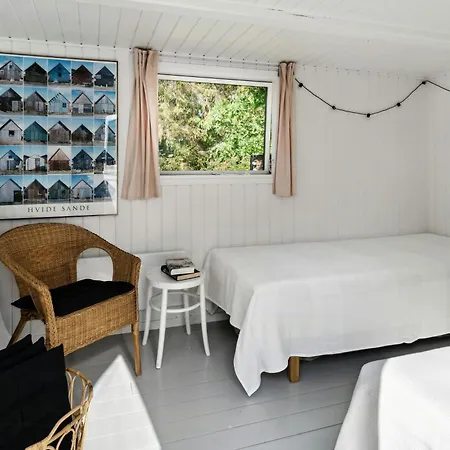 Summer Idyll In Oasis By Sejero Bay Feriehus